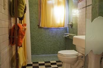 בונוויל Hotel Frederick מראה חיצוני תמונה