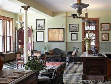 בונוויל Hotel Frederick מראה חיצוני תמונה